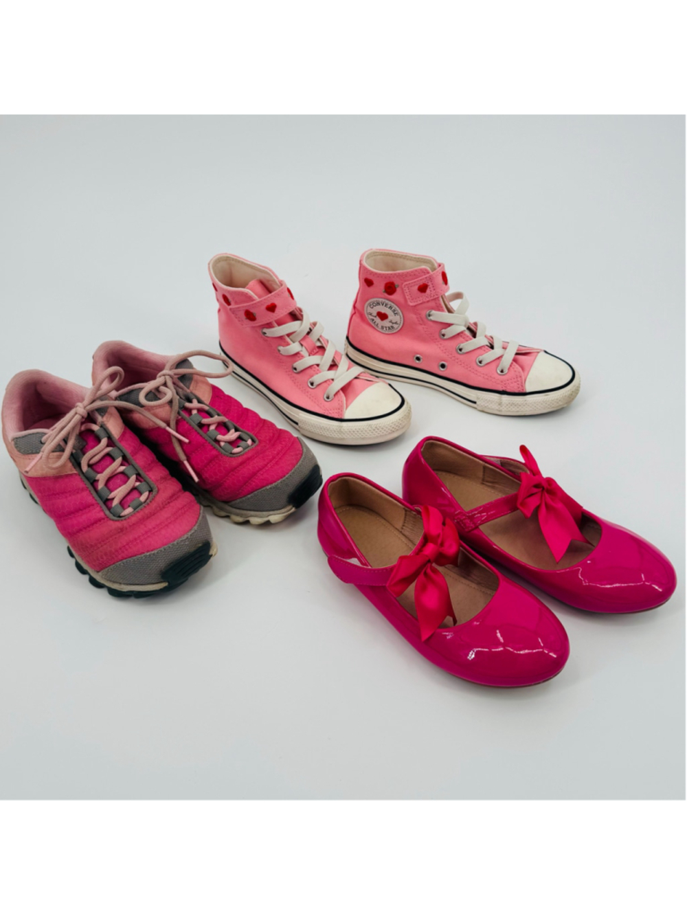 Lot of 3 Girls Shoes Columbia Converse High Top Sneakers Size 1 and 2